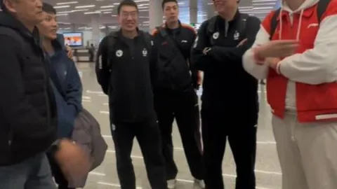 巴黎与克瓦拉茨赫利亚薪酬协议敲定，薪资激增至原4-5倍。